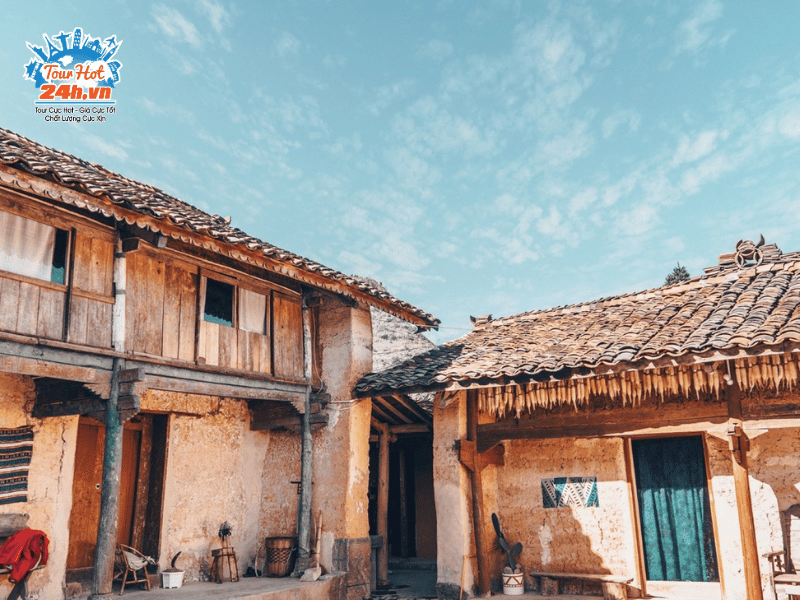 ban-pho-cao-nha-trinh-tuong