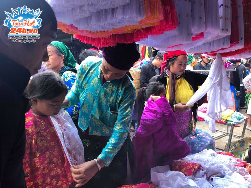 cho-phien-dong-van-diem-den-khong-the-bo-lo