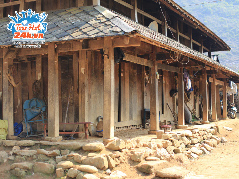 nha-nguoi-dan-o-cao-nguyen-da-tua-chua