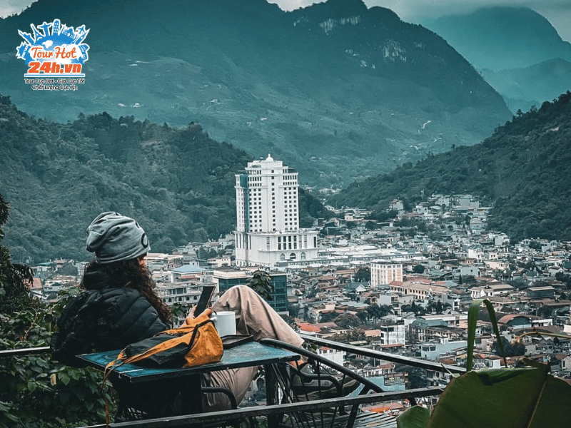 quan-ca-phe-dep-ha-giang-nui-cam-1